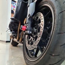 Slider Roda Dianteira Anti-impacto Nylon DAYTONA 675 / STREET TRIPLE 675 / SPEED TRIPLE 1050 / TIGER SPORT 1050